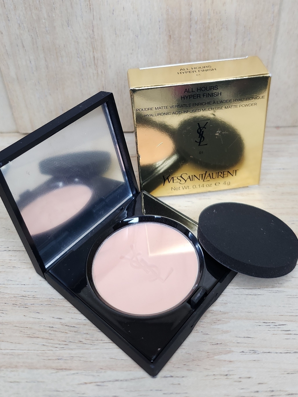 Yves Saint Laurent (YSL) All Hours Hyper Finish Matte Powder. Shade #01.